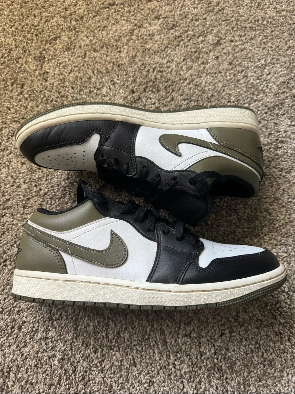Jordan Low-Top Sneakers — Black, White & Dark Green with Gold Jumpman